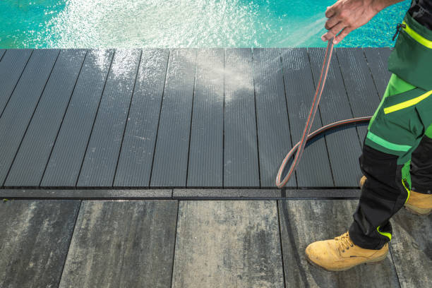 Why Choose Our Certified Pressure Washing Experts for Your Project Needs in Valparaiso, FL?